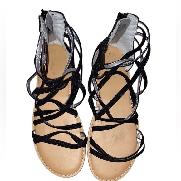 CAT & JACK Girls Gladiator Sandals in Black and Tan Size 4 - Picture 2 of 6